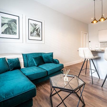 Watergate Penthouse - New 2 Bed Luxury Apartment In City Centre チェスター エクステリア 写真