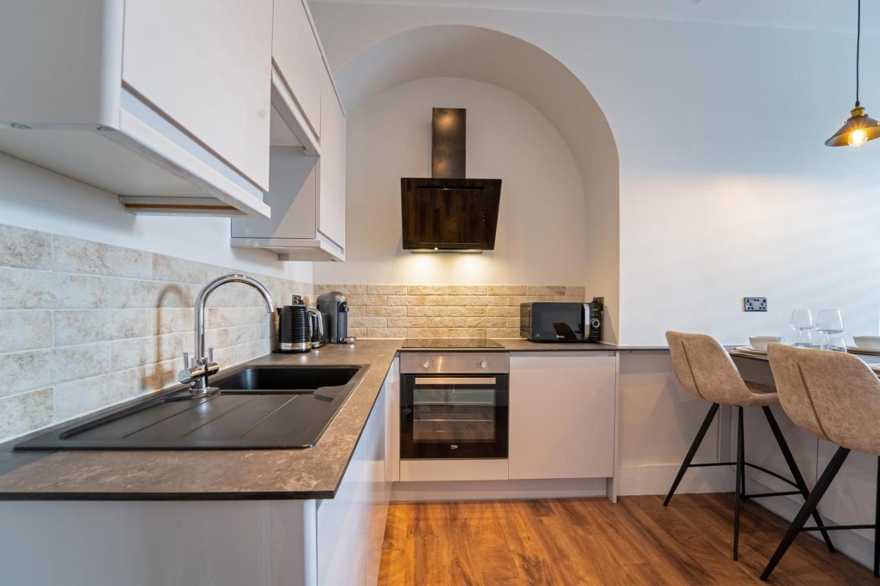 Watergate Penthouse - New 2 Bed Luxury Apartment In City Centre チェスター エクステリア 写真
