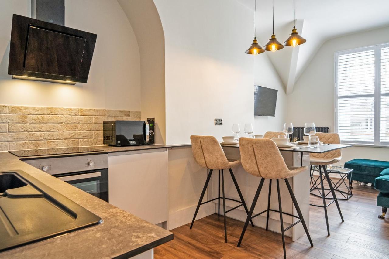 Watergate Penthouse - New 2 Bed Luxury Apartment In City Centre チェスター エクステリア 写真