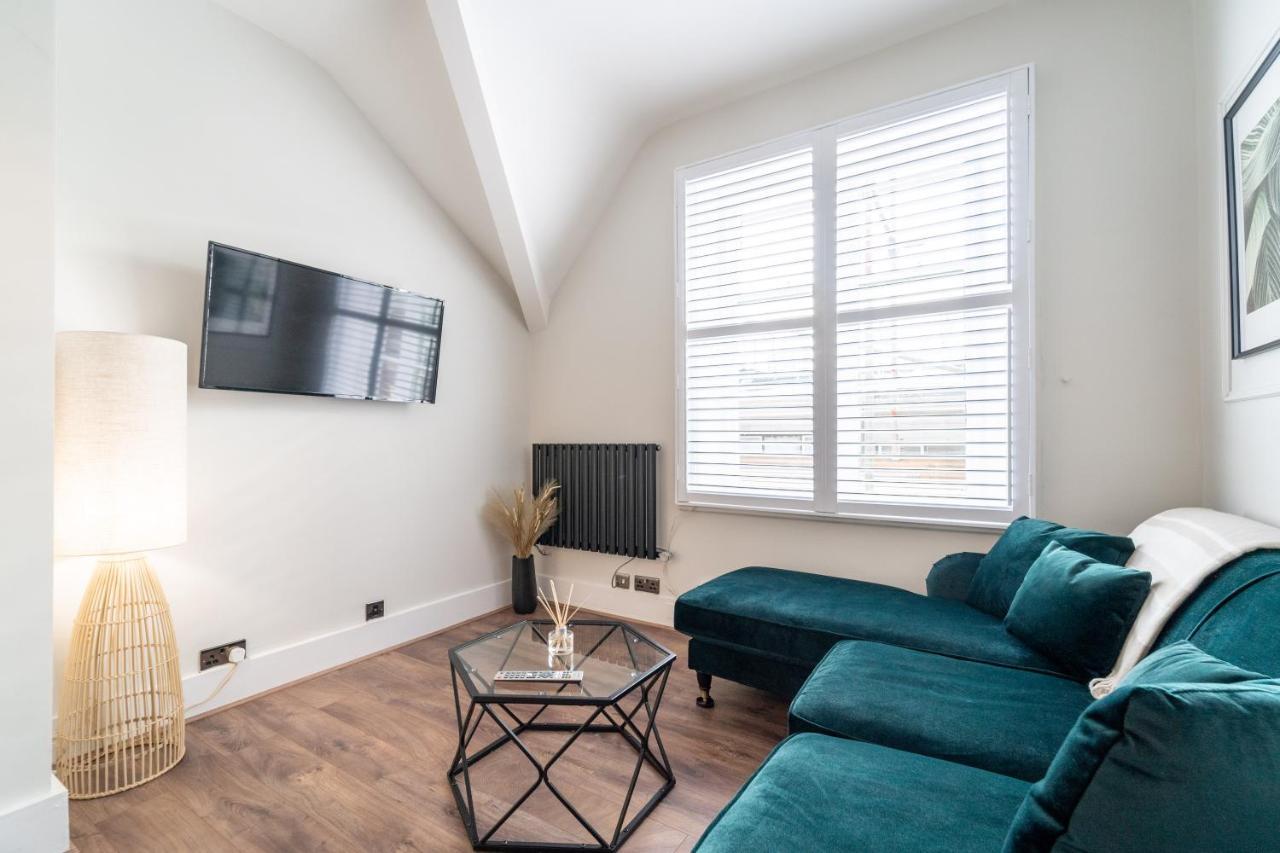 Watergate Penthouse - New 2 Bed Luxury Apartment In City Centre チェスター エクステリア 写真