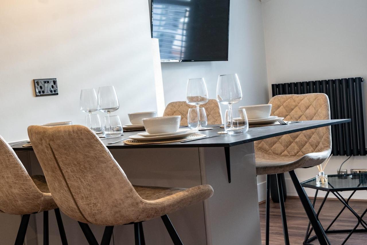 Watergate Penthouse - New 2 Bed Luxury Apartment In City Centre チェスター エクステリア 写真
