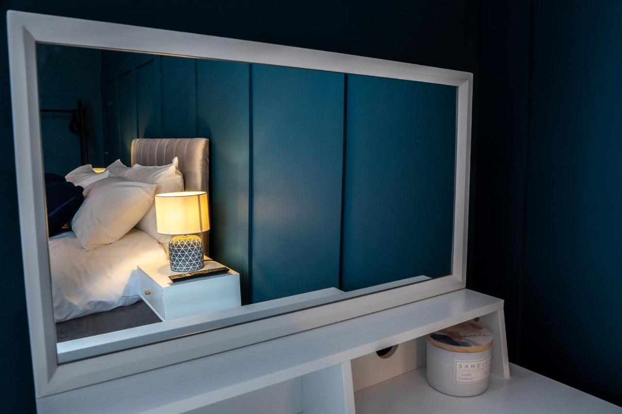 Watergate Penthouse - New 2 Bed Luxury Apartment In City Centre チェスター エクステリア 写真