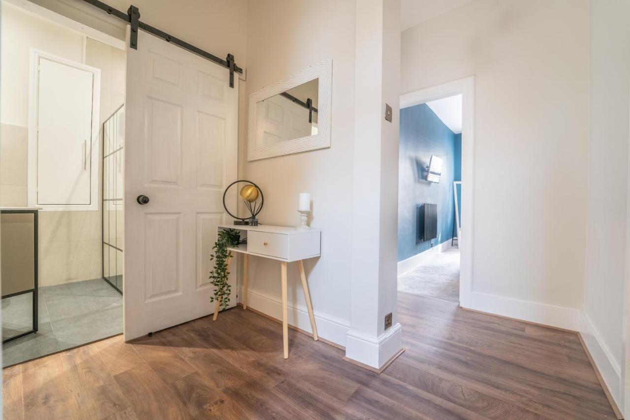 Watergate Penthouse - New 2 Bed Luxury Apartment In City Centre チェスター エクステリア 写真
