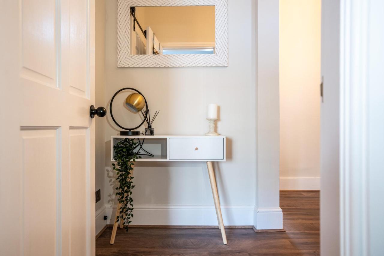 Watergate Penthouse - New 2 Bed Luxury Apartment In City Centre チェスター エクステリア 写真