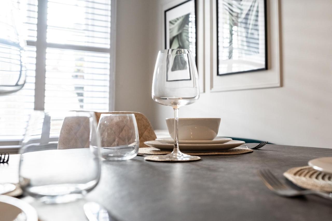 Watergate Penthouse - New 2 Bed Luxury Apartment In City Centre チェスター エクステリア 写真
